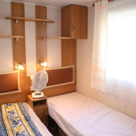 Ferienhaus Mobil-home Fouras, 3 Pieces, 4 Personnes - Fr-1-709-28